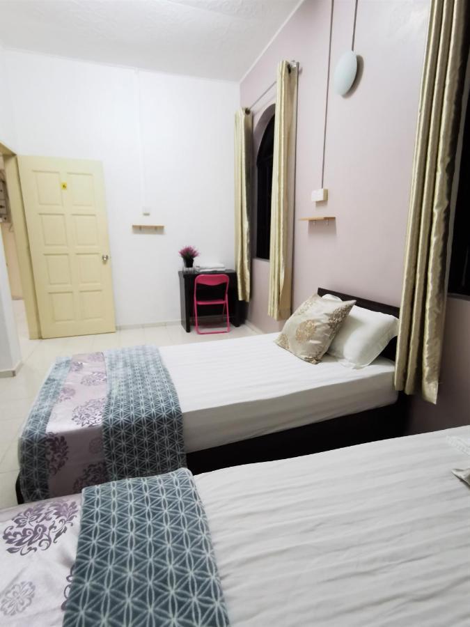 Warni Villa 8 Whole Or Room Muar Exterior foto